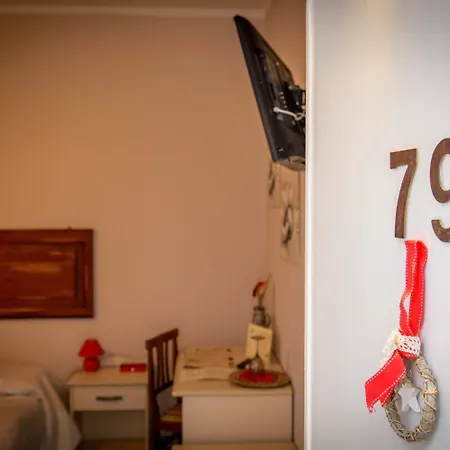 Guest house Mondo Antico 4*